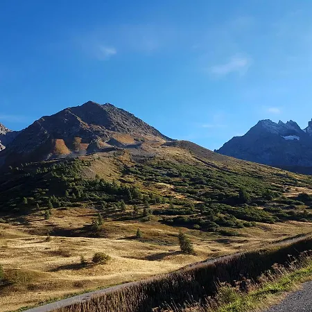 Agreable Appartement Au Calme Avec Vue Montagne, Commune De Le Monetier Les Bains - Le Freyssinet Les Guibertes Exterior photo